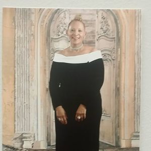 Meet your Posher, Deborah